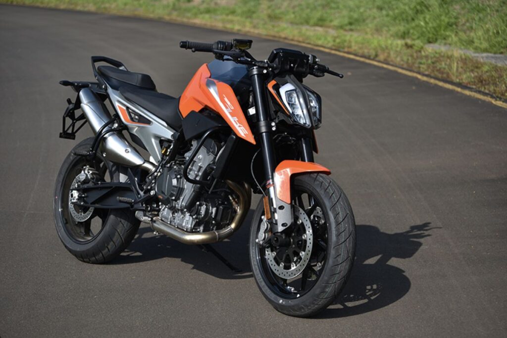 KTM Duke 790