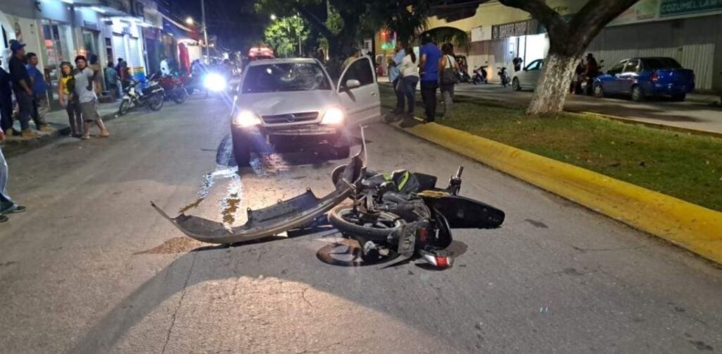 Motorcycle driver hospitalized after Cozumel collision