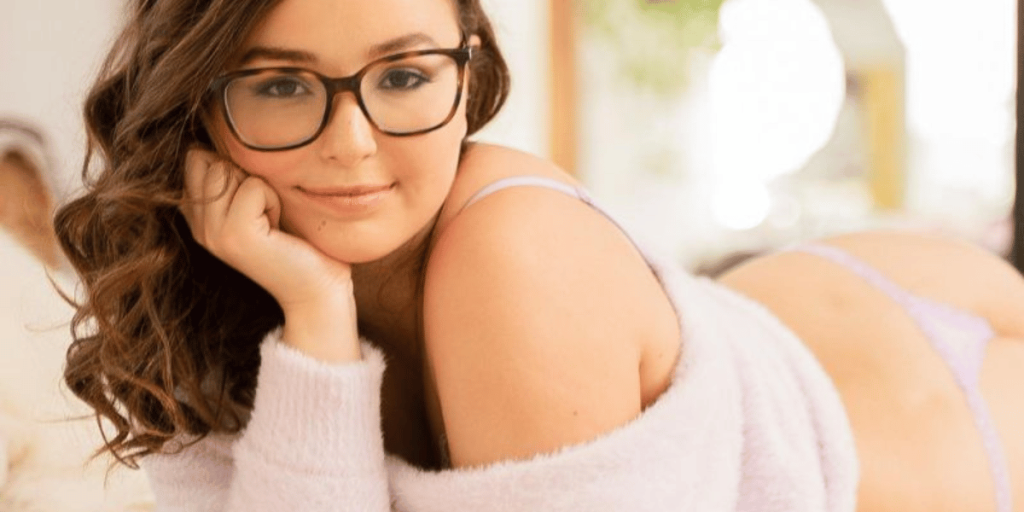 Leana Lovings- Wiki, Age, Height, Net Worth, Boyfriend